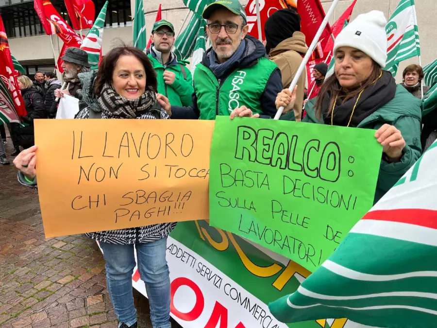 Gruppo Realco, 14 chiusure e 1.500 lavoratori a rischio: la Regione mantiene aperto il tavolo