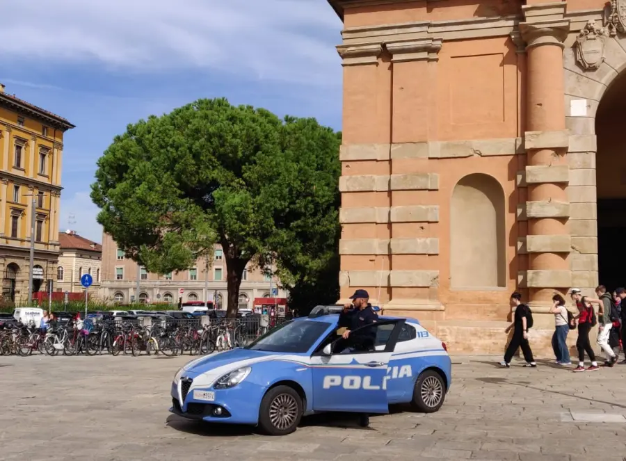 Controlli nell’area universitaria di Bologna, due arresti per droga durante il servizio ad alto impatto