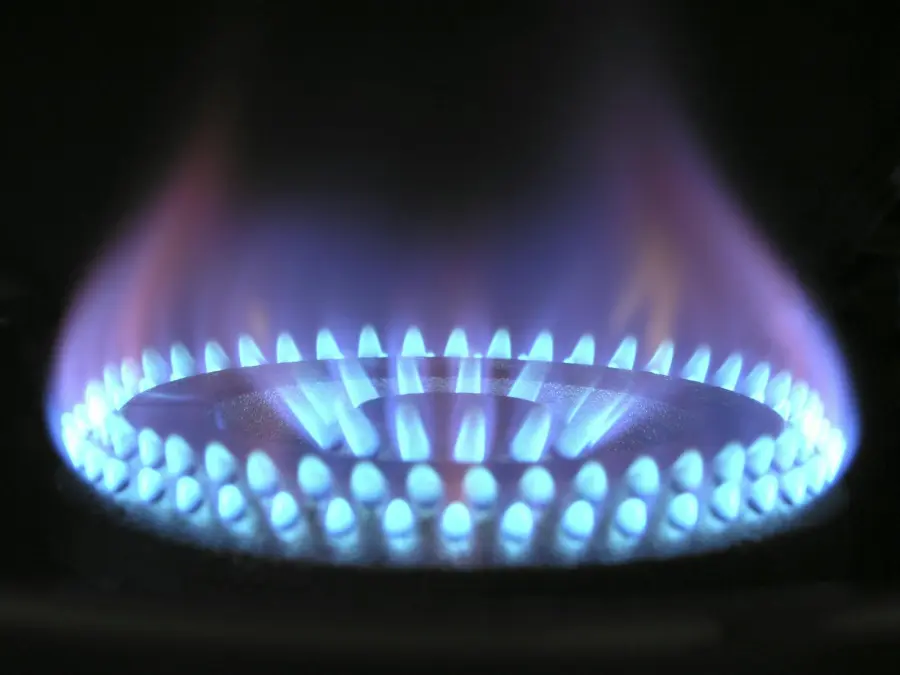 Gas vulnerabili, Arera taglia la spesa di aprile del 7,6%