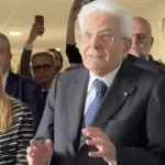 Auto sulla folla a Modena, Mattarella e Meloni visitano i feriti