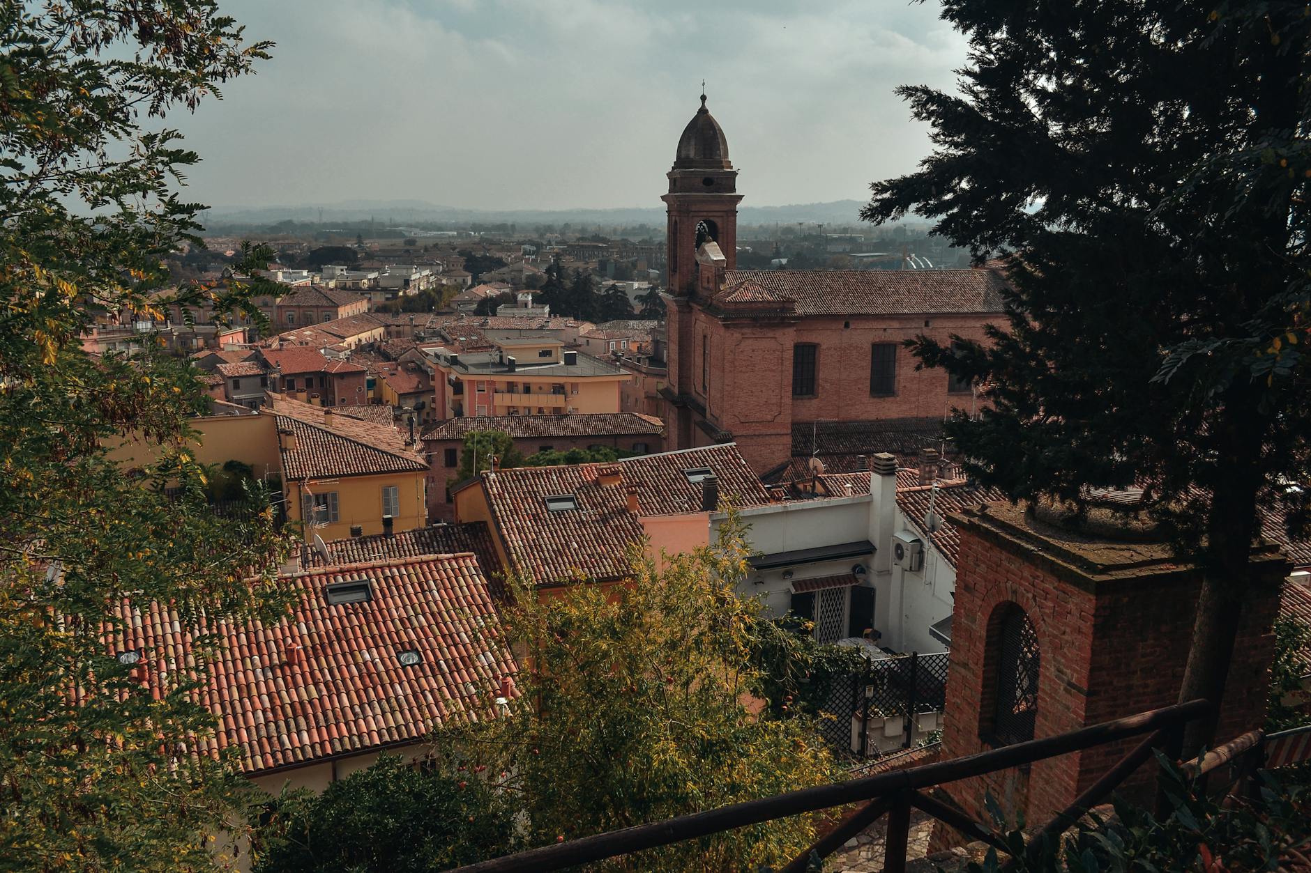 Turismo Emilia-Romagna, ponte del 2 giugno da record tra Bologna e Rimini