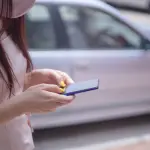 Bologna, tenta di rubare il cellulare a un 66enne: denunciato